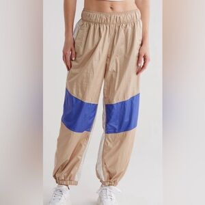 NWOT Free People Movement In the Stars Colorblock Pants Sz XS